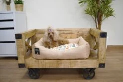 Cuna Nora Ethnic Beige -Suministros Para Perros Musqui Cuna Nora Ethnic Beige con Nina 4 62e247fe57fee